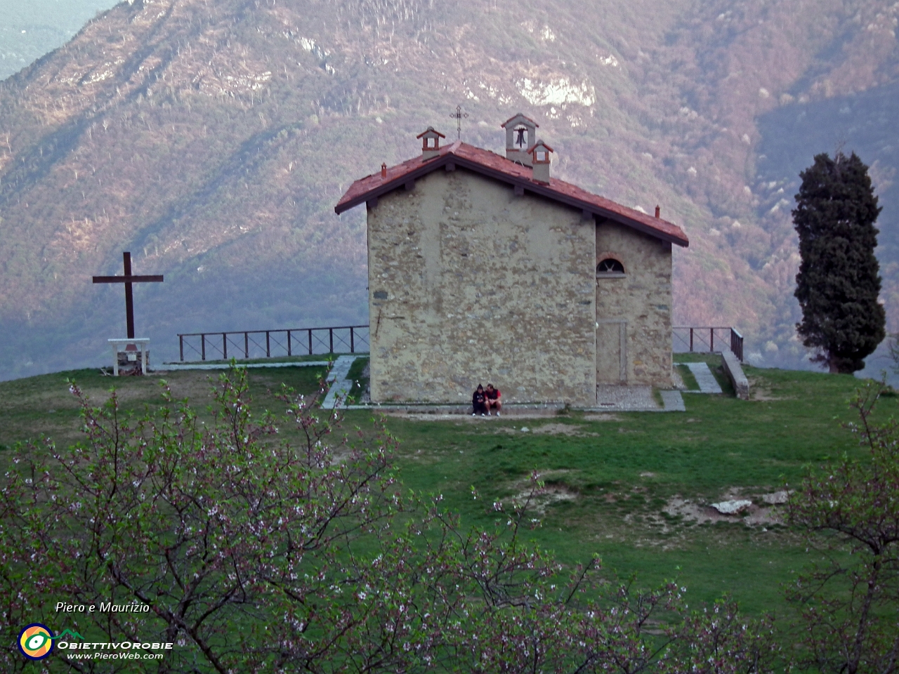 96 su S.Tomaso e il Monte Barro....JPG